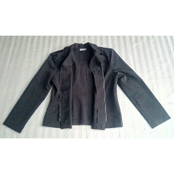 Pinstripe Zip-up Blazer - Picture 4 of 11